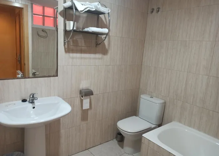 ゲストハウス Restaurante Baraka Alagón